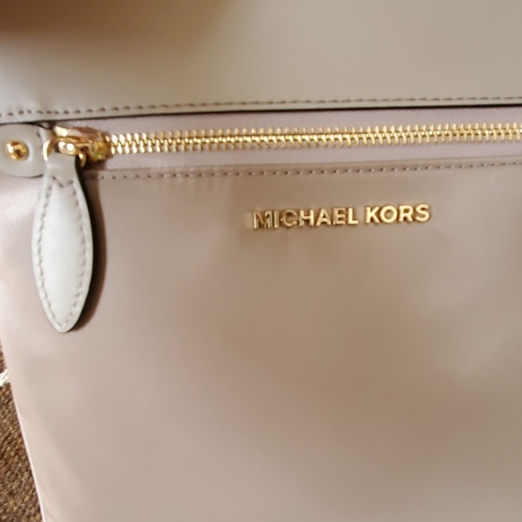 Michael Kors Connie Nylon Crossbody Bag Cement - Picture 5 of 8